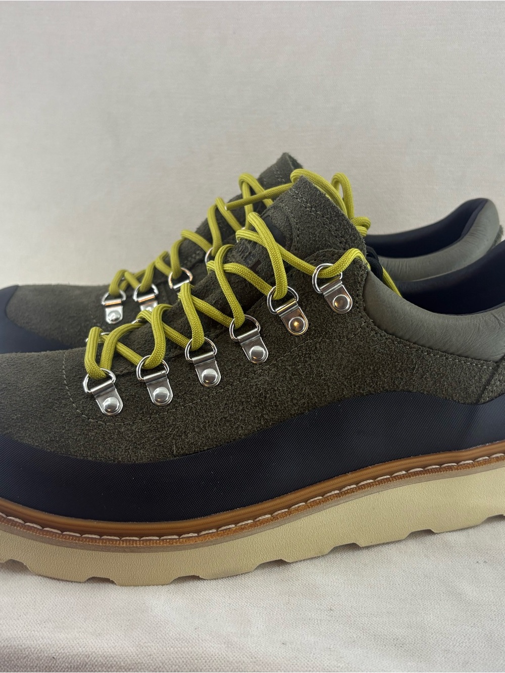 Sorel Slabtown 62 explorer Olive Suede Trail Sneakers size 11.5 NEW